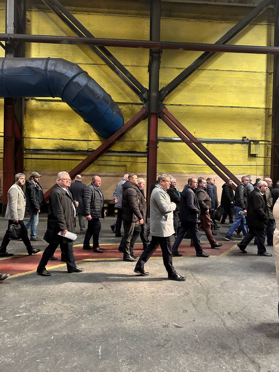 Делегация министерств посетила ОАО "ГЗЛиН" для обсуждения подготовки к уборочному сезону 2025 года