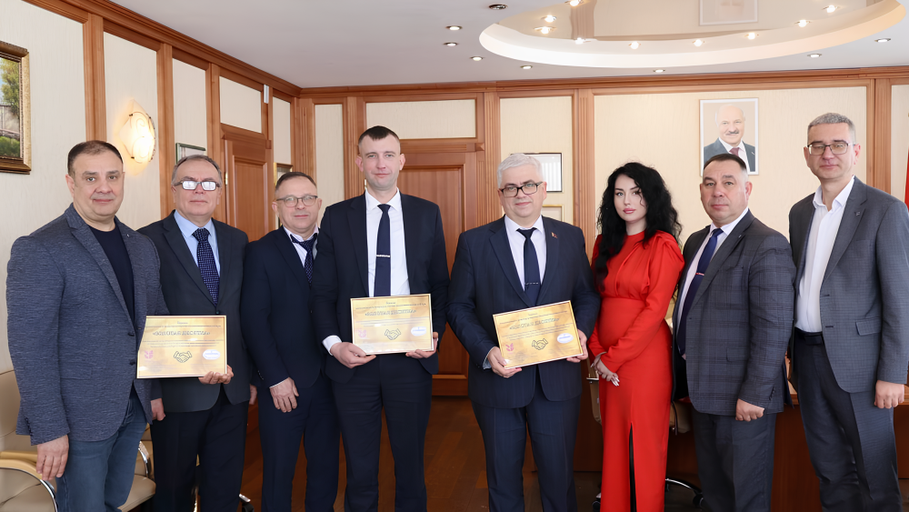 На базе «ГЗЛиН» открылось студенческое КБ «ЗОЛОТАЯ ДЕСЯТКА»: новый уровень интеграции образования и производства