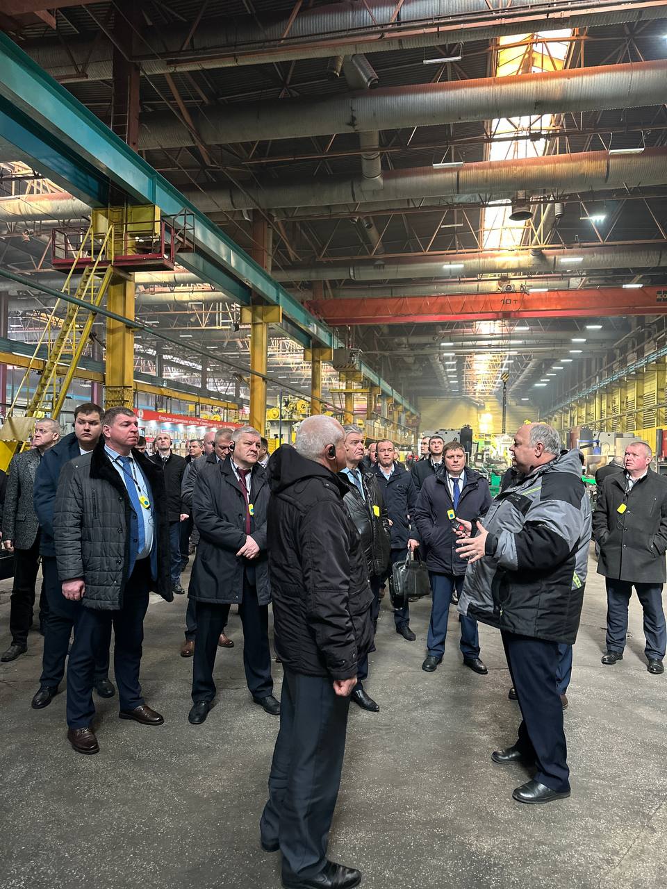 Делегация министерств посетила ОАО "ГЗЛиН" для обсуждения подготовки к уборочному сезону 2025 года