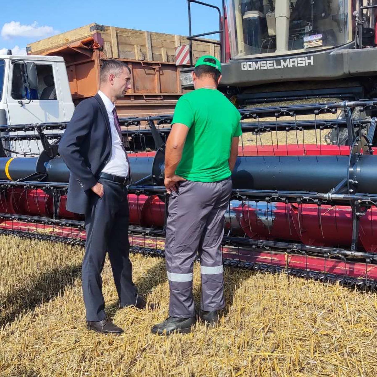 На Гомельщине намолочена первая 1000 тонн зерна