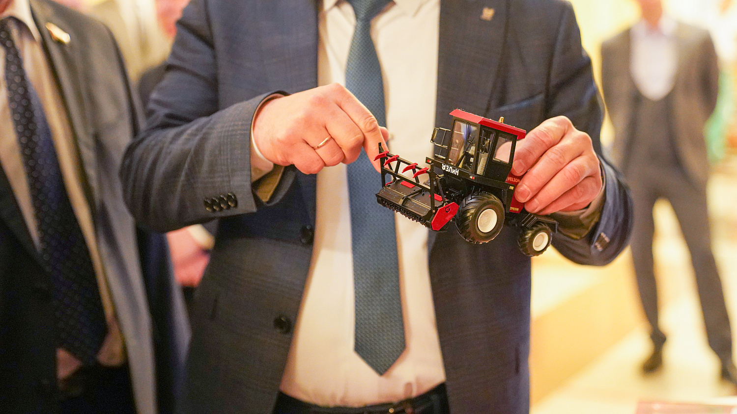 ОАО "ГЗЛиН"  - лучшее промышленное предприятие за 2021 год 