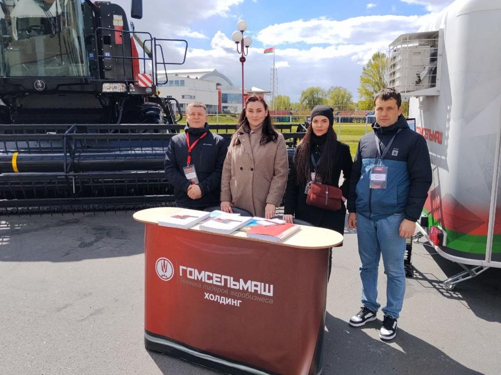 ОАО "ГЗЛиН" принял участие в выставке "1 регион - территория успеха" в Бресте