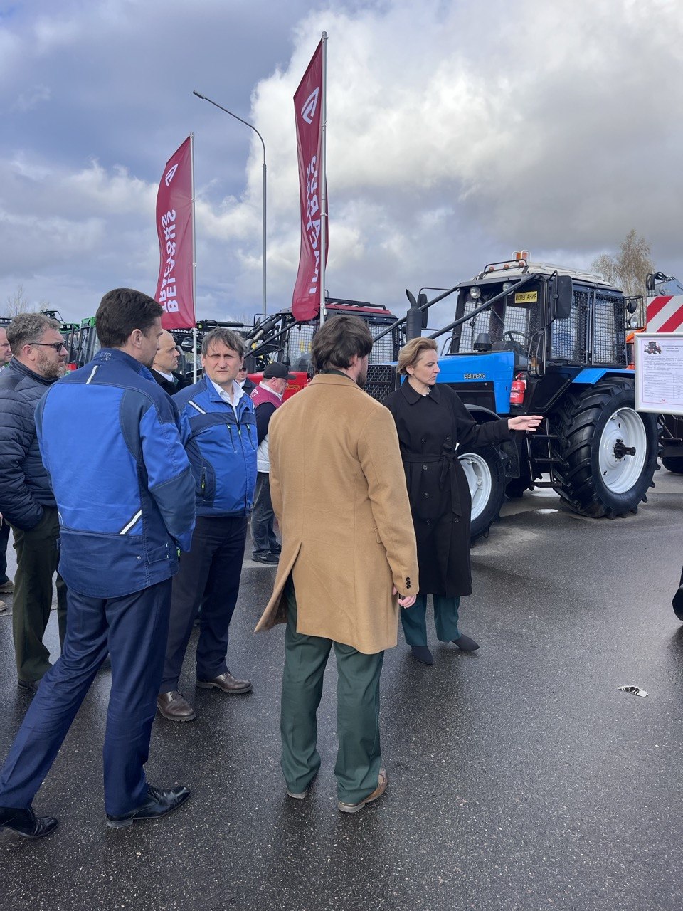ОАО «ГЗЛиН» принял участие в выставке техники ООО «АМКОДОР-ЛЕСМАШ» 